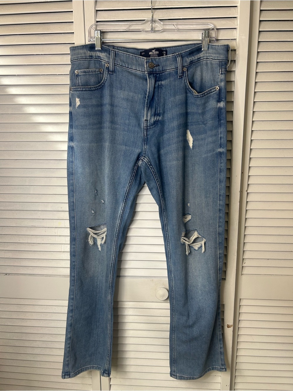 Hollister Light Blue Slim Straight Distressed Jeans Size 34/30